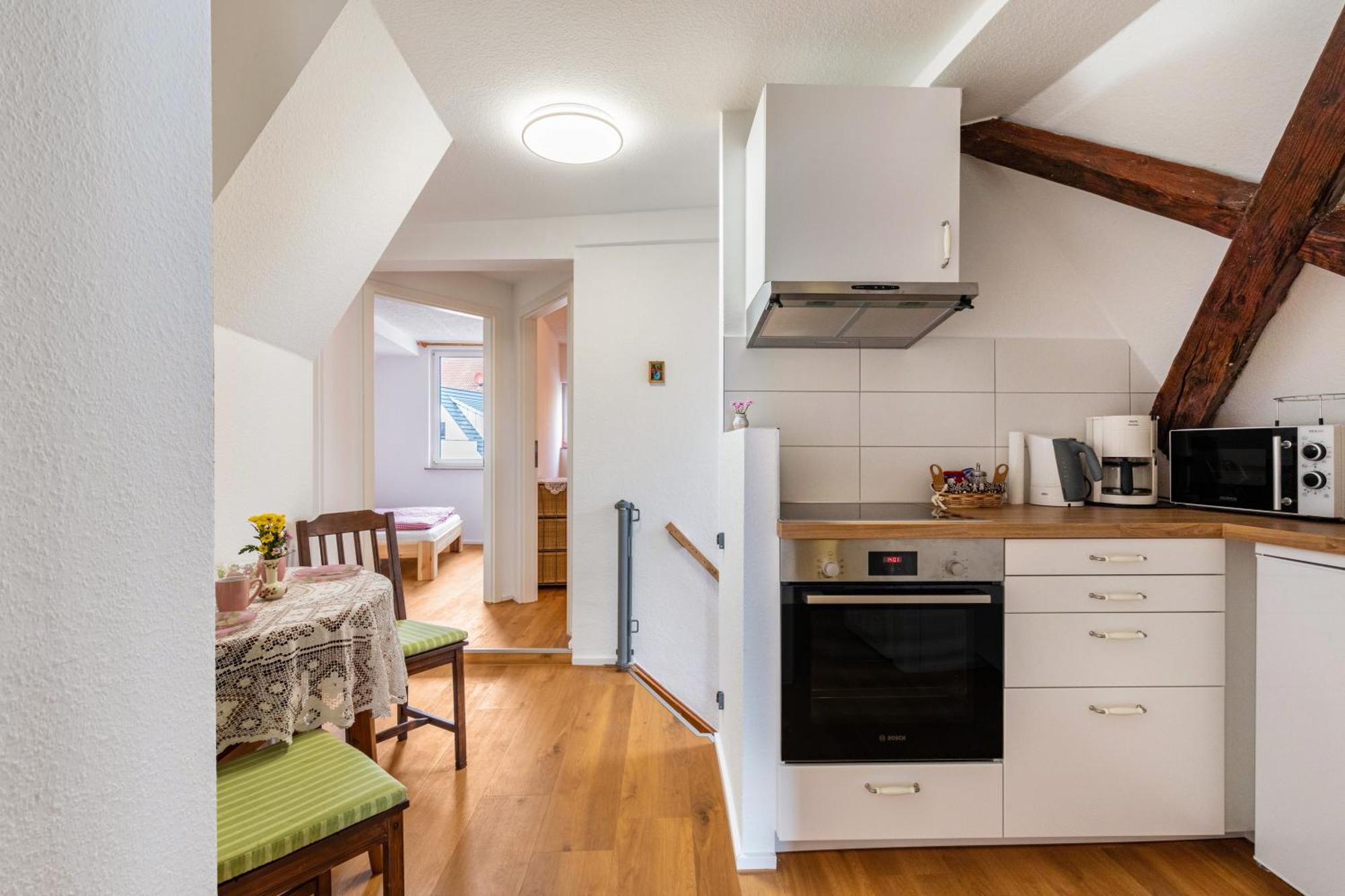 Apartmenthaus Ferienwohnungen Sila Weinstadt Εξωτερικό φωτογραφία