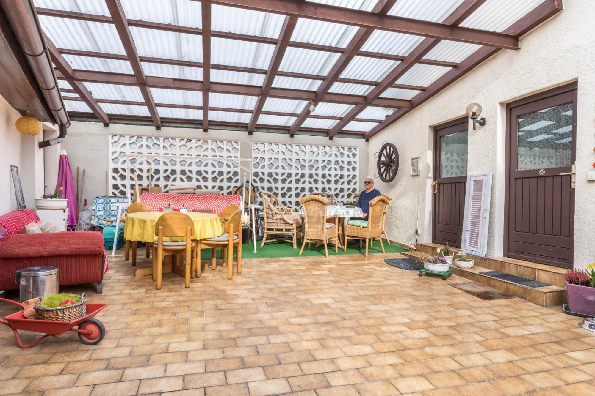 Apartmenthaus Ferienwohnungen Sila Weinstadt Εξωτερικό φωτογραφία