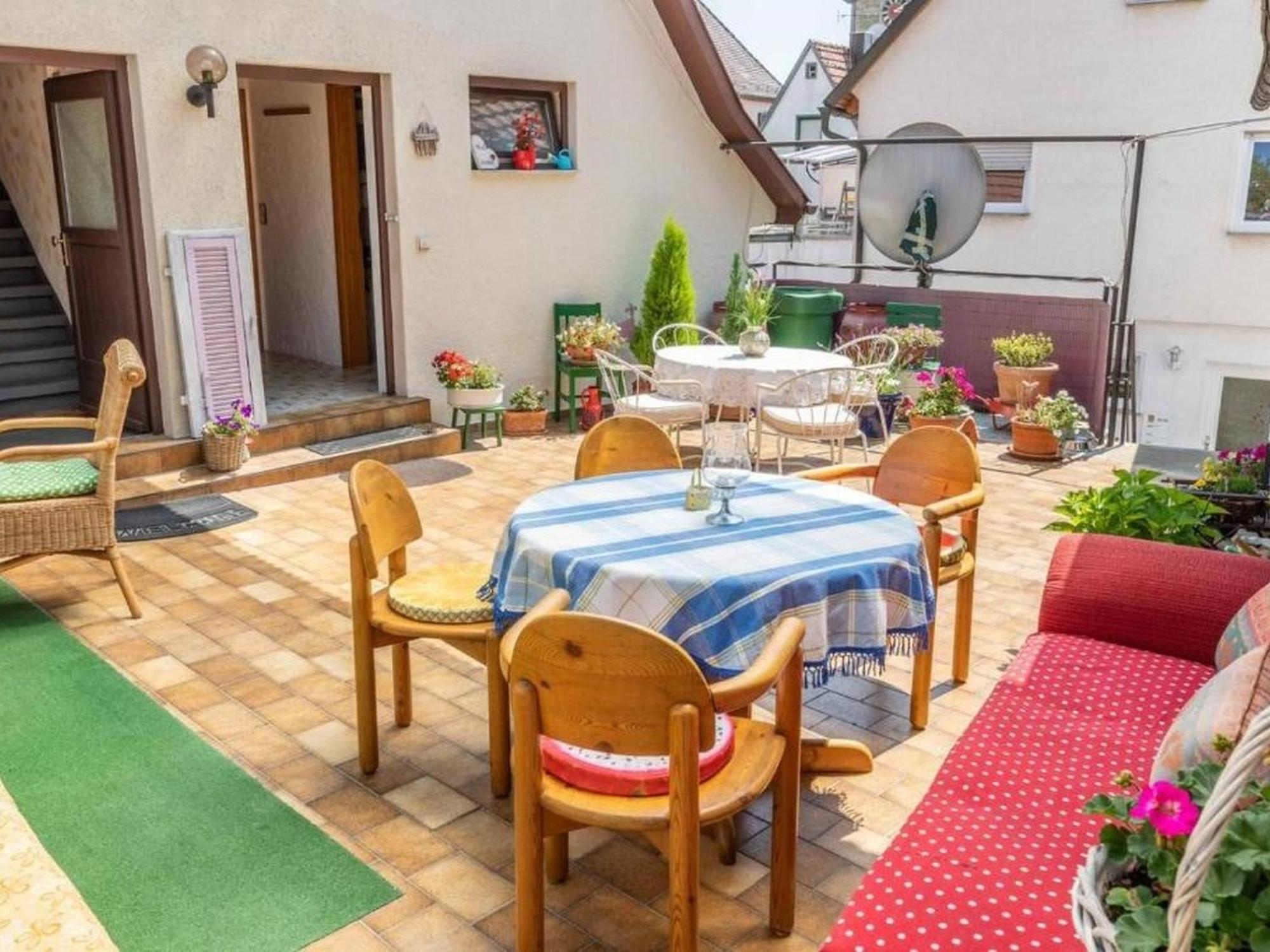 Apartmenthaus Ferienwohnungen Sila Weinstadt Εξωτερικό φωτογραφία