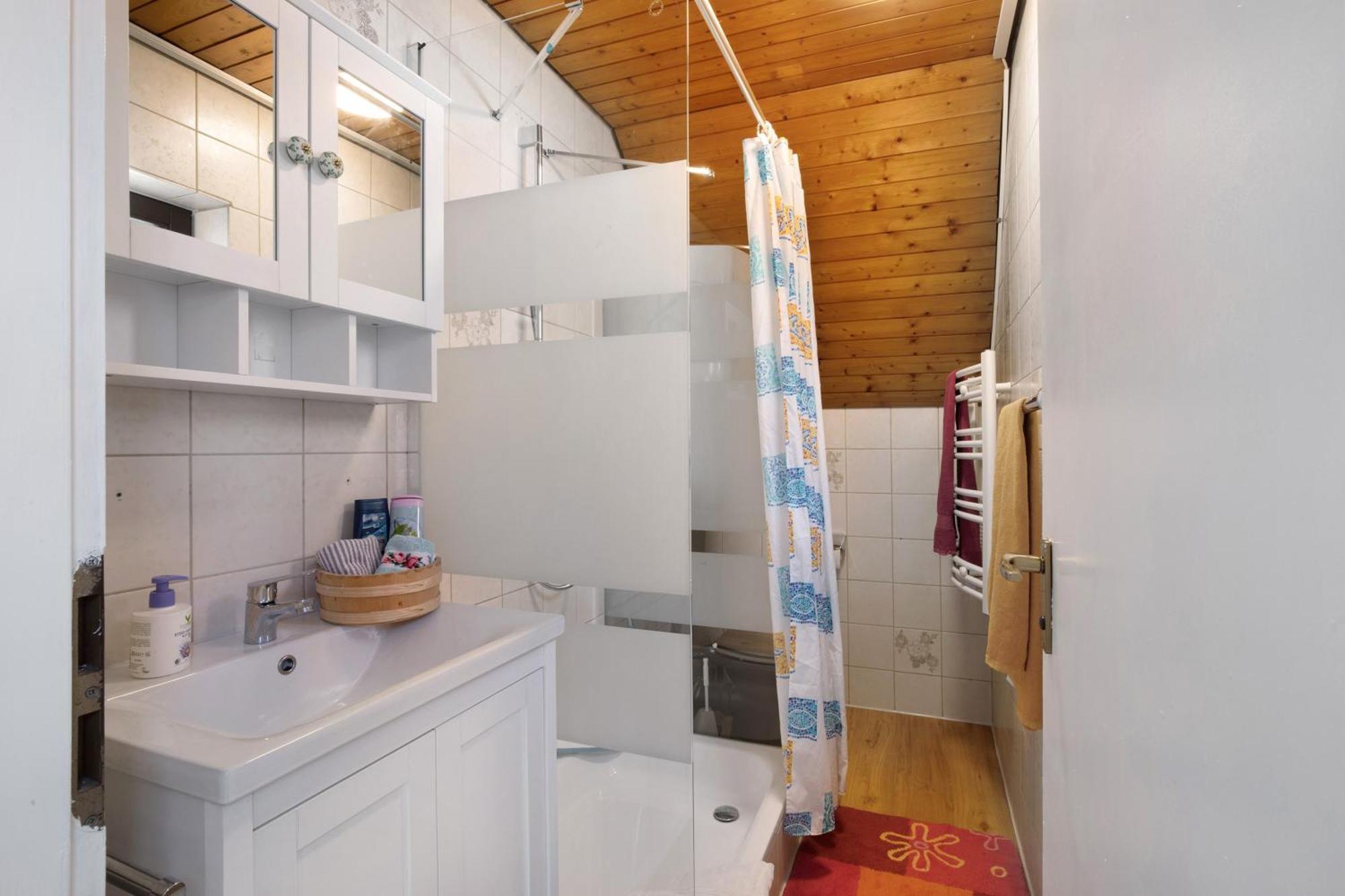 Apartmenthaus Ferienwohnungen Sila Weinstadt Εξωτερικό φωτογραφία